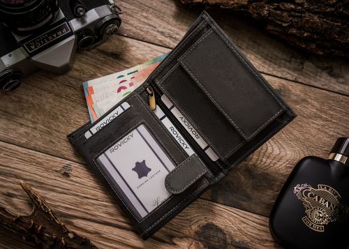 Duży skórzany portfel z indywidualnym wzorem na Arena.pl