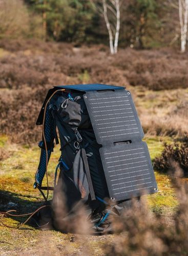 Turystyczny panel słoneczny Xtorm 28 W na Arena.pl
