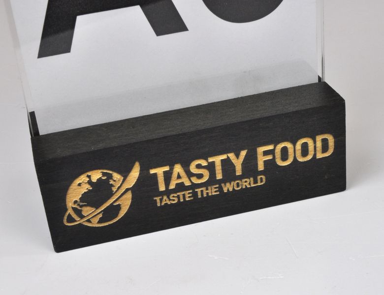 stojak na menu ulotkę plexi + drewniana podstawka z grawerem A6 10 szt zdjęcie 4