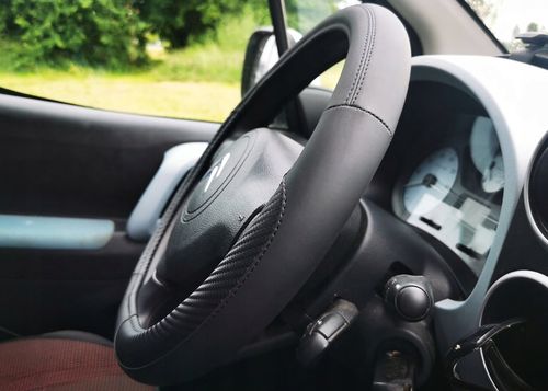 VW Golf 4 5 6 7 Jetta Passat B5 B6 B7 Polo UP! na kierownice skóra karbon na Arena.pl