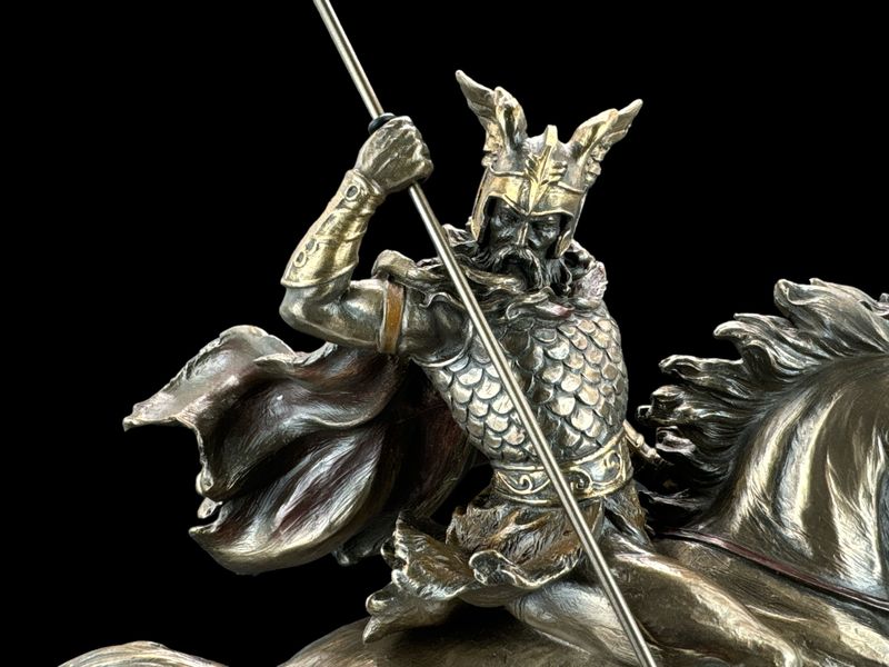 RZEŹBA NIEZWYCIĘRZONY BÓG NORDYCKI ODYN VERONESE (WU75997A4) zdjęcie 9