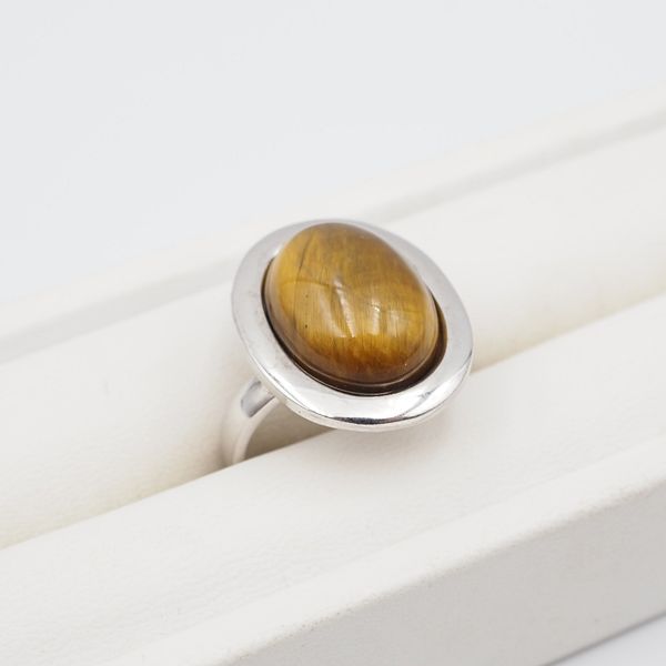 Pierścionek regulowany z owalnym Tygrysim Okiem w srebrze zdjęcie 3