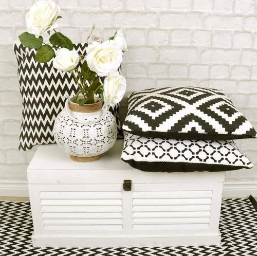 Poduszka Black&White 40x60 cm na Arena.pl
