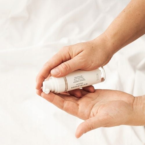 PRZECIWZMARSZCZKOWY Krem pod oczy nawilżający WYGŁADZAJĄCY 30 ml NUTRIDOME na Arena.pl