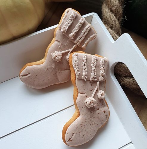 CIASTKA SKARPETY KAWA Z MLEKIEM na Arena.pl