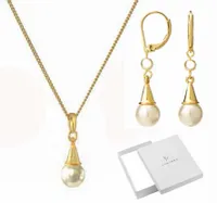ZŁOTY KOMPLET BIŻUTERII Z PEREŁĄ KOLCZYKI WISZĄCE PERŁY NASZYJNIK ZAWIESZKA