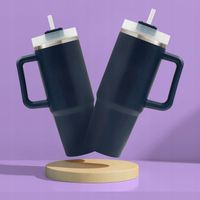 KUBEK TERMICZNY Z UCHWYTEM I SŁOMKĄ 900 ML DO AUTA Szczelny Stal Nierdzewna