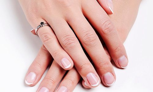 Złoty pierścionek PBD1595B - Diament na Arena.pl