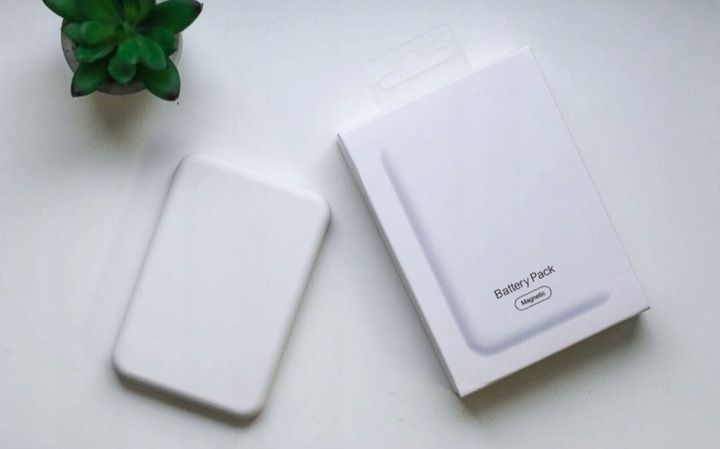 POWERBANK MAGSAFE MAGNES 5000 MAH MOCNY DO TELEFONU BEZPRZEWODOWE ŁADOWANIE zdjęcie 5