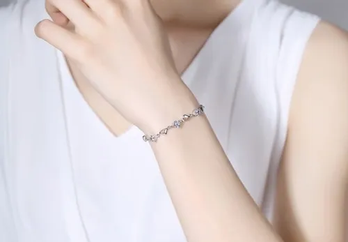 Bransoletka Srebrna Serduszko Cyrkonie Celebryka na Arena.pl