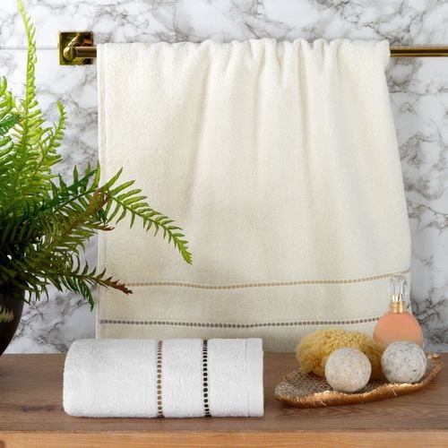 Ręcznik Suzi 70X140 cm niebieski frotte 500 g/m² z bordiurą na Arena.pl