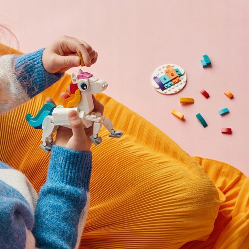 LEGO Creator 3w1 Magiczny jednorożec 31140 na Arena.pl