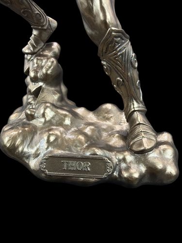 NORDYCKI BÓG THOR Z MŁOTEM VERONESE (WU76419A1) na Arena.pl