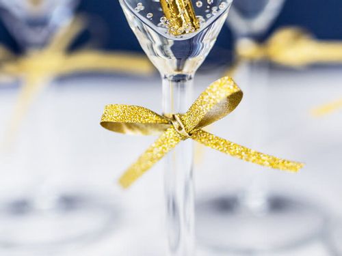 Wstążka plastikowa złota brokatowa do balonów prezentów na Arena.pl