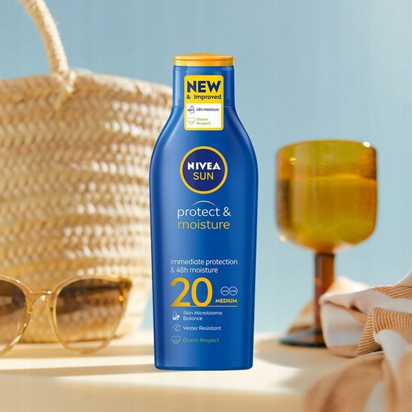 Nivea Protect & Moisture SPF20 Balsam Do Opalania zdjęcie 5