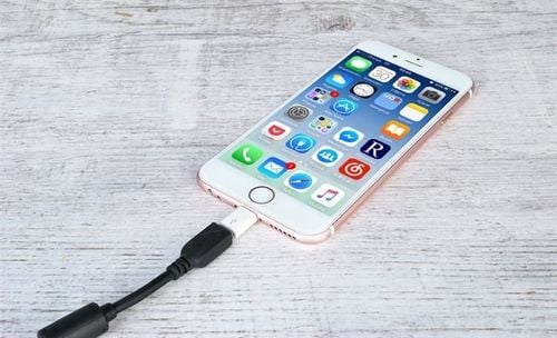 Adapter microUSB - iphone na Arena.pl
