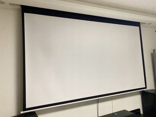 EKRAN PROJEKCYJNY ŚCIENNY RZUTNIKA ELEKTRYCZNY AUTOMATYCZNY PILOT 100 na Arena.pl