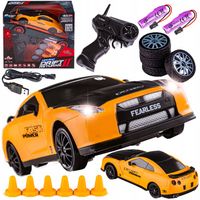 ZESTAW Samochód ZDALNIE Sterowany Auto na PILOTA do DRIFTU Światła + PAKIET