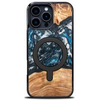 etui bewood unique do iphone 16 pro max - planets - ziemia z magsafe