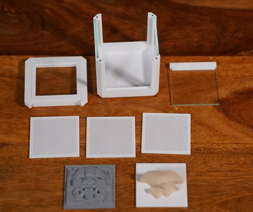 Terrarium szklane -6,5 x 6,5 x 6,5 dla pająka, modliszki, skakuna na Arena.pl