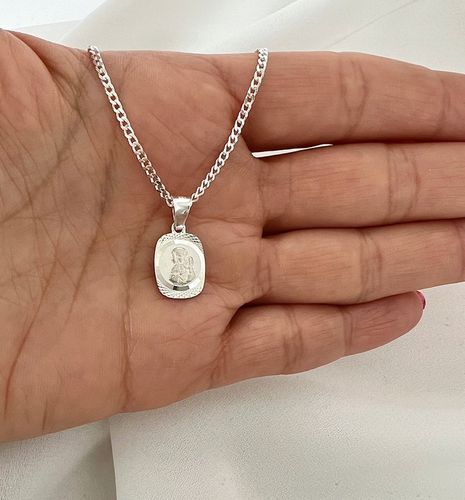 Łańcuszek srebrny 40 cm medalik MB prostokątny prezent na komunię i chrzest na Arena.pl