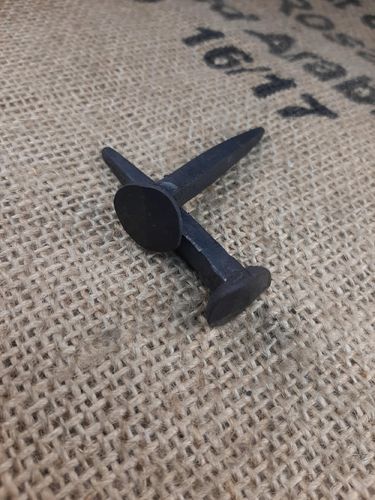 Kute gwoździe 70 mm 8x8mm na Arena.pl