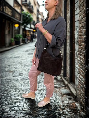 Czekoladowa zamszowa torebka brązowa shopper ZAMSZ NATURALNY Vera Pelle na Arena.pl