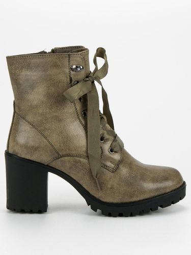 OCIEPLANE BOTKI NA PLATFORMIE Rozmiar - 40 na Arena.pl