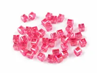 KOSTKI PLASTIK EFEKT AB RÓŻ 6x6MM 10SZT