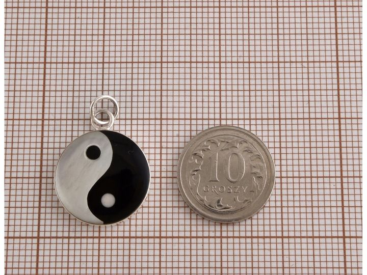 WISIOR YIN YANG DOBRO I ZŁO SIŁY WSZECHŚWIATA w0572 zdjęcie 2