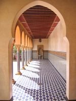 FOTOTAPETA PAŁAC ŚWIĄTYNIA KOLUMNY WYMIAR 380x256