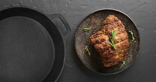 patelnia żeliwna hage 31cm z uchem indukcja na Arena.pl