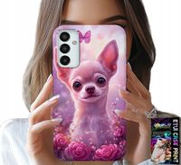 ETUI DO SAMSUNG GALAXY M13 4G - SŁODKA CHIHUAHUA NA RÓŻOWYM TLE KWIATAMI