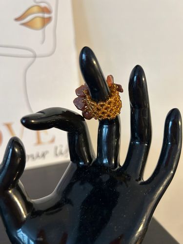 Pierścionek na gumce piasek pustyni i toho kamienie 9 na Arena.pl