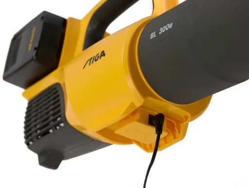 STIGA BL 300E DMUCHAWA AKUMULATOROWA ZESTAW 2X 4 AH 500 W 43 M/S 3 KG zdjęcie 8