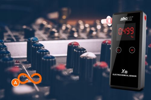 Alkomat ALKOHIT X8 ELEKTROCHEMICZNY Osobisty Auta na Arena.pl