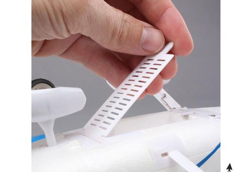 UMX Cessna 182 BNF Basic na Arena.pl