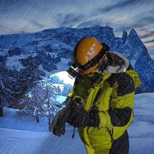 MOCNA LATARKA CZOŁOWA NA GŁOWĘ CZOŁÓWKA 5 LED CREE XPE T6 AKUMALOTOR na Arena.pl