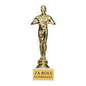 statuetka 'za rolę super mamy'