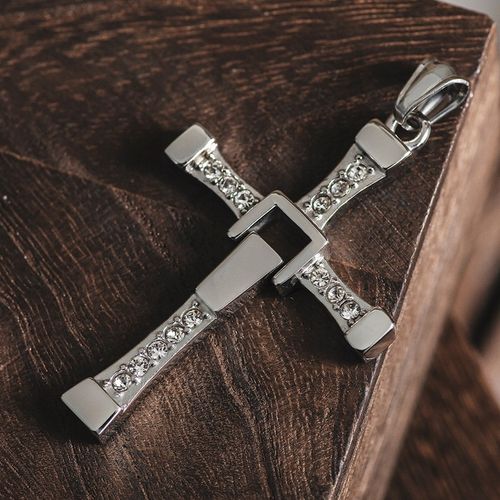 Naszyjnik krzyżyk Vin Diesel Toretto zawieszka stal chirurgiczna BLINGART na Arena.pl