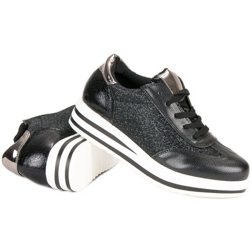 Modne sneakersy r.40 na Arena.pl