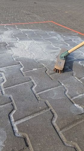 ZMYWACZ DO USUWANIA CIĘŻKICH PLAM OLEJU OLEJOWYCH Z KOSTKI BRUKOWEJ BRUKU na Arena.pl