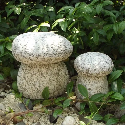 Ekologiczna figurka ogrodowa grzyb granitowy zdjęcie 6