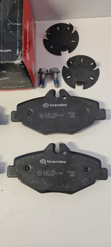 KLOCKI HAM MERCEDES-BENZ E-KLAS BREMBO na Arena.pl