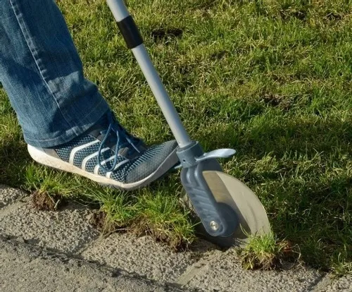 OBCINARKA DO KRAWĘDZI TRAWNIKA OSTRA WYTRZYMAŁA na Arena.pl