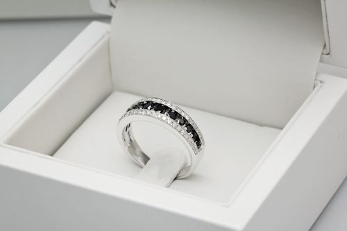 Złoty pierścionek PBD3813 - Diament na Arena.pl