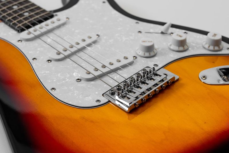 Gitara elektryczna Preston ST-10 VS Sunburst Combo 15W Pokrowiec ZESTAW zdjęcie 5
