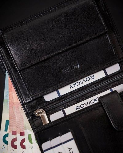 rozbudowany portfel męski ze skóry naturalnej z systemem rfid - rovicky na Arena.pl
