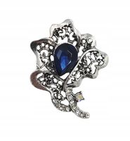 Broszka róża z granatowym kryształkiem i cyrkoniami ażurowa kolor srebrny