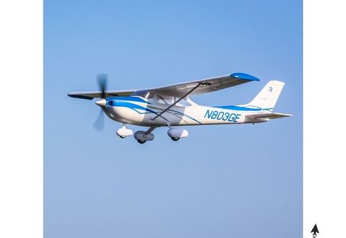 UMX Cessna 182 BNF Basic na Arena.pl